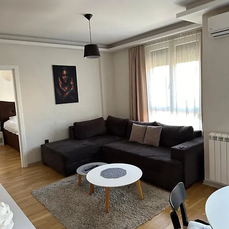 Apartment Dm *